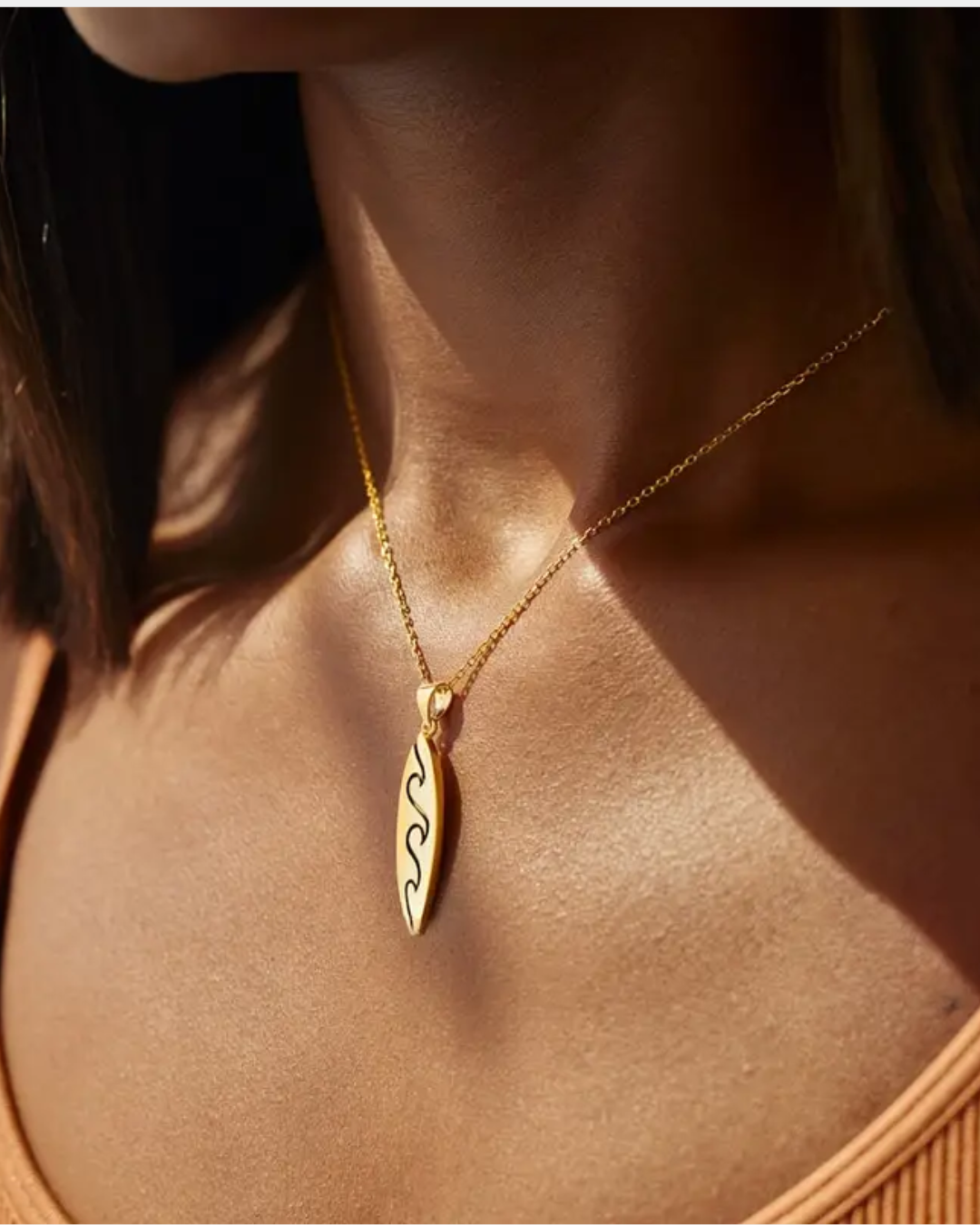Surf the Waves Necklace